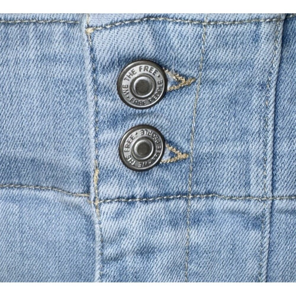 WE THE FREE by FREE PEOPLE Women's Jayde Flare Jeans High Rise Sz 29 Light Wash - Picture 4 of 9